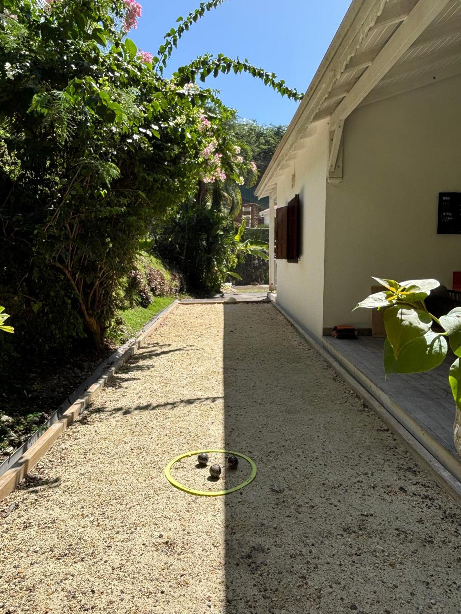 Spacieuse Villa Corossol Avec Piscine Et Jeux Exterieurs Le Gosier  Exterior photo